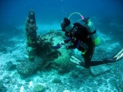 30151_g__betty engine.jpg