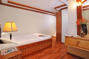 MV Orion Bedroom_w.jpg