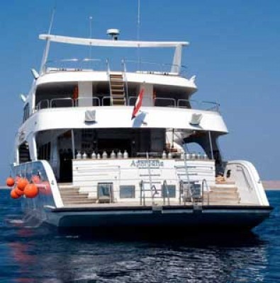 Aphrodite076boat_w.jpg