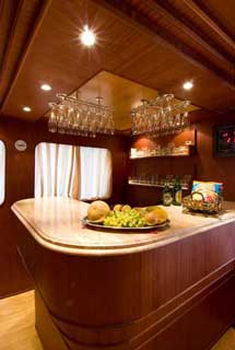 Aphrodite042bar_w.jpg
