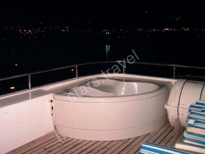 M4110043 Diamond Explorer.jpg