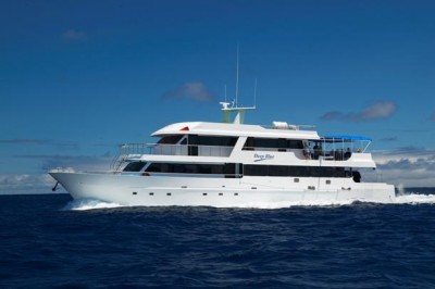 deepbluegalapagosdivingyacht2.jpg