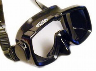MASKASINGLELENS.jpg