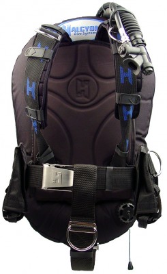 halcyon_infinity_sistema_kompensatsii_plavuchesti_drybag_5122.jpg