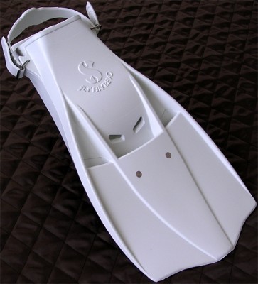 JET FIN REVO white.jpg